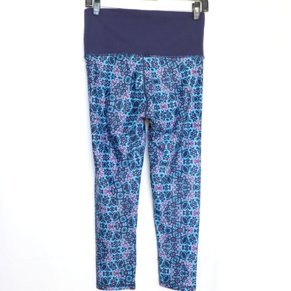 Fabletics Blue Crop Leggings NEW XS - Picture 4 of 6